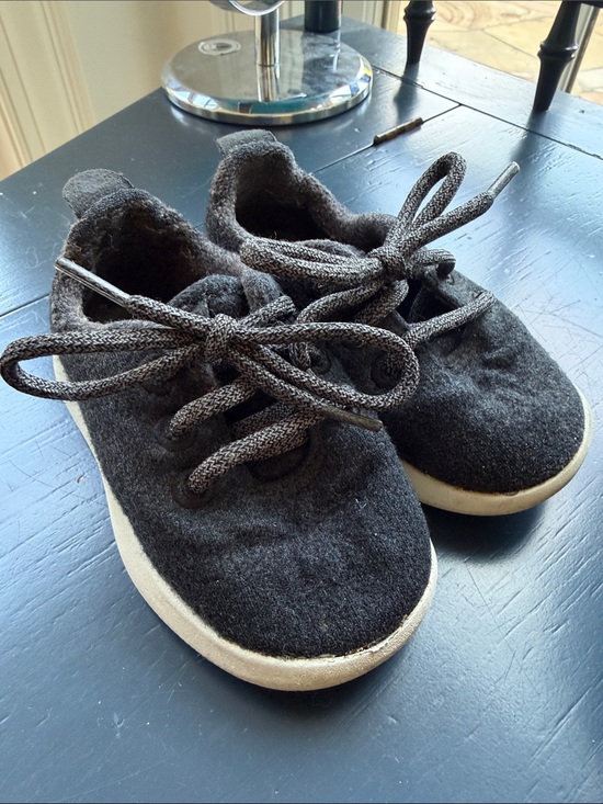 allbirds Other - allbirds Kids Charcoal Gray Wool Lace-Up Sneakers